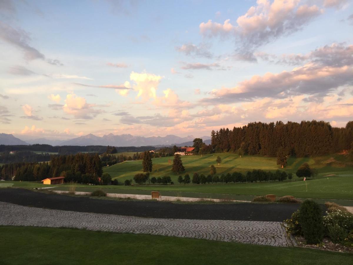 Hotel Auf Der Gsteig Gmbh Лехбрук Екстериор снимка