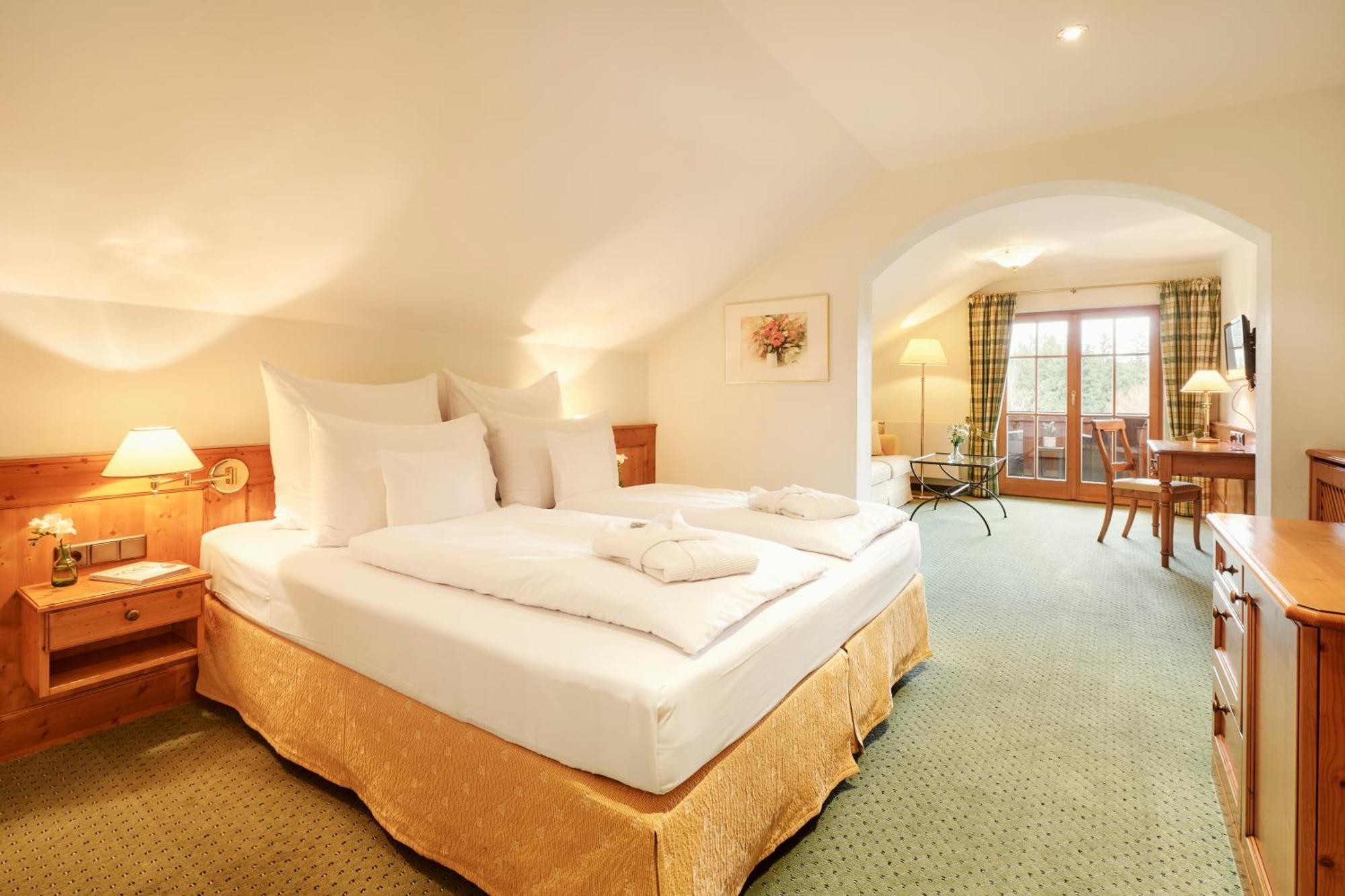 Hotel Auf Der Gsteig Gmbh Лехбрук Екстериор снимка