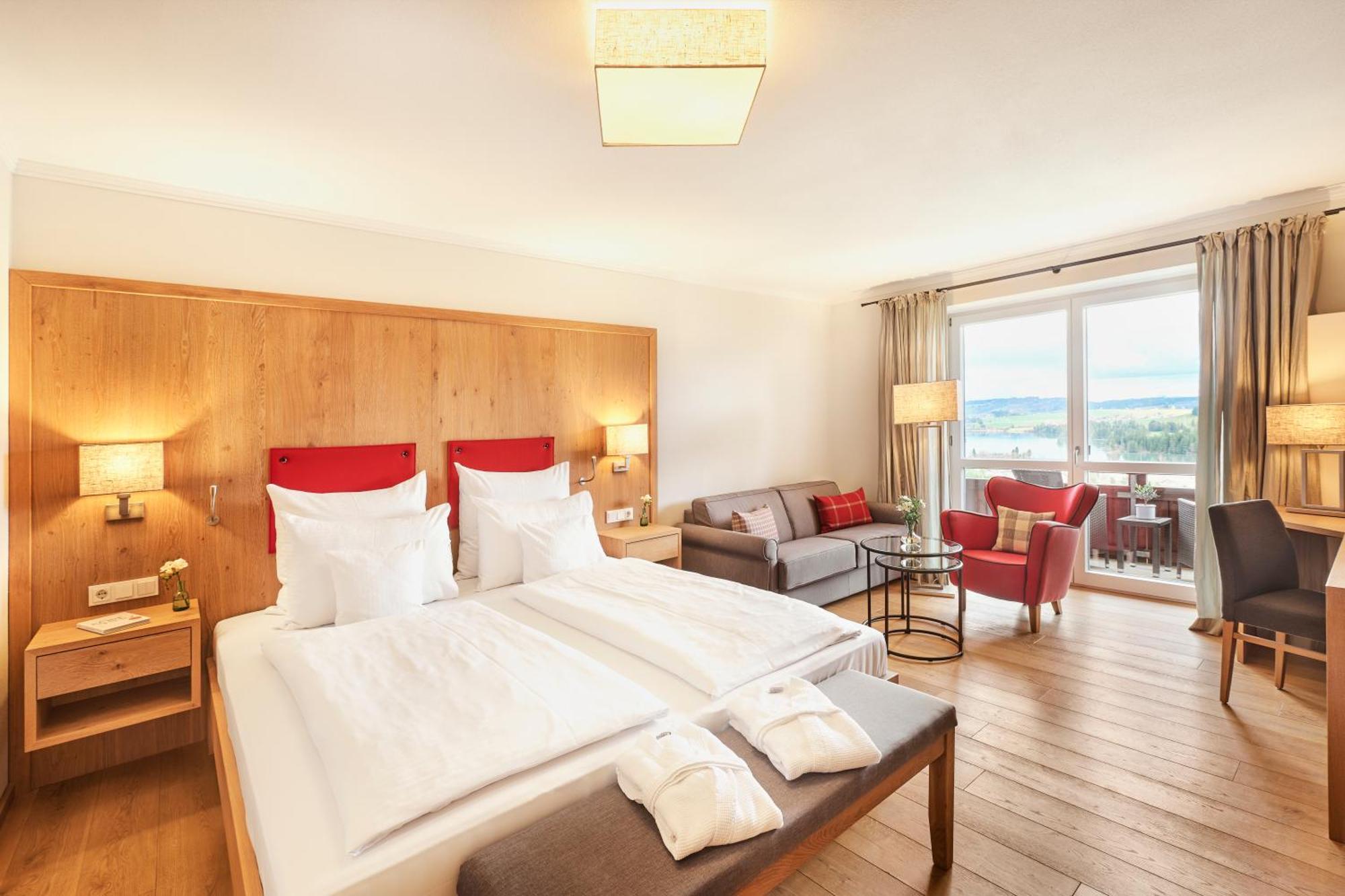 Hotel Auf Der Gsteig Gmbh Лехбрук Екстериор снимка