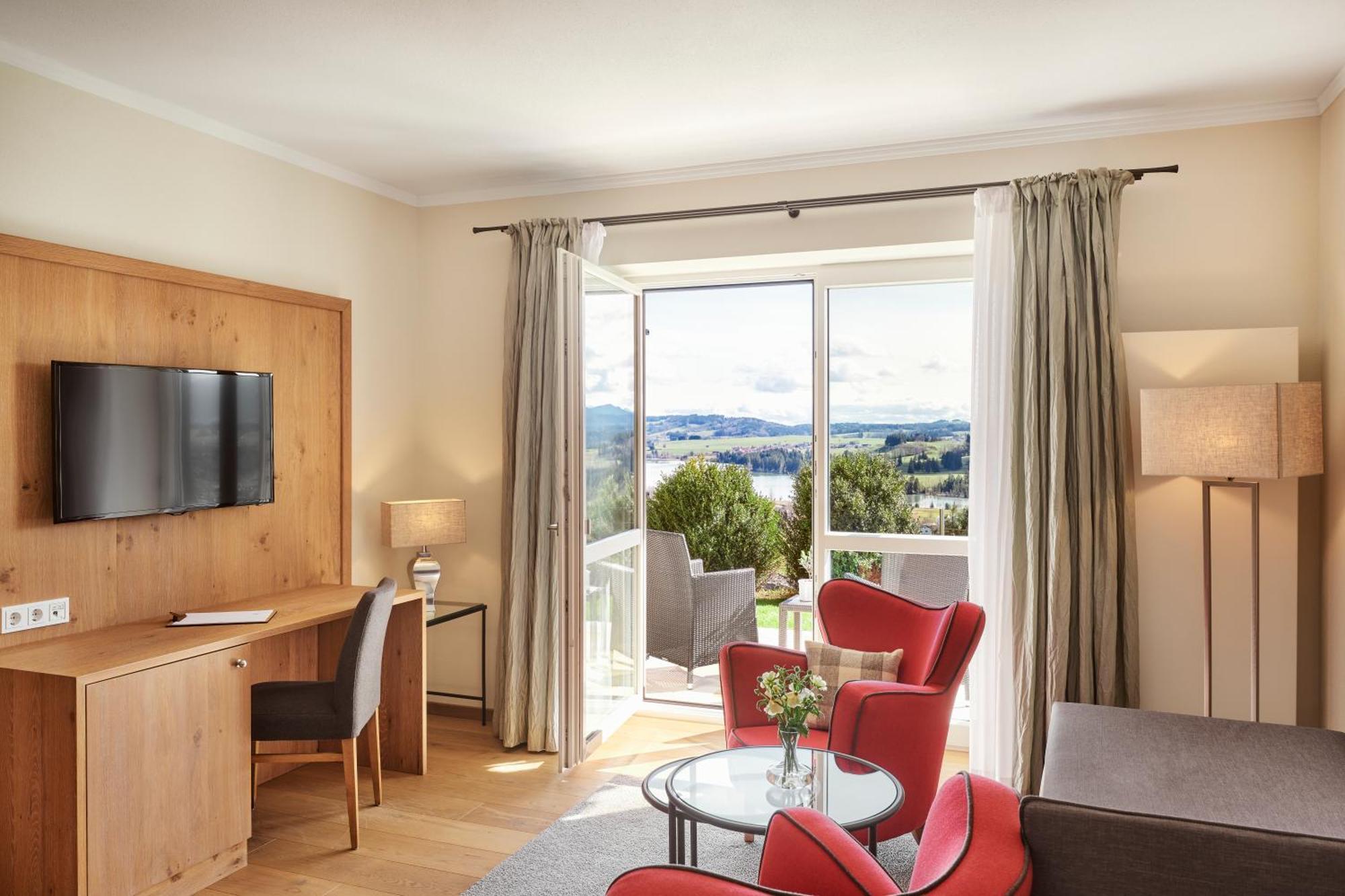 Hotel Auf Der Gsteig Gmbh Лехбрук Екстериор снимка
